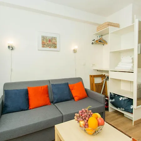 Champs Elysees & Arc De Triomphe - Cityapartmentstay Apartment